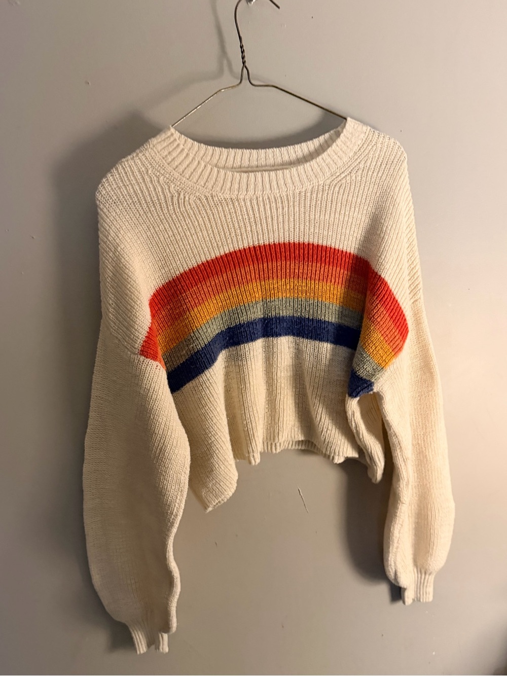 American Eagle Rainbow knitted sweater off white cropped long sleeve